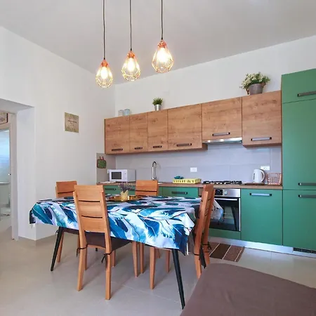 Fuer 4 Personen Ca 50 Qm In Banjole, Istrien Istrische Riviera Apartment *
